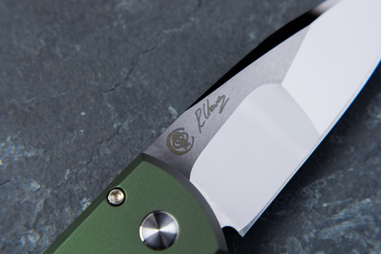Pro-Tech 2026 Scapegoat Compact Custom 003 Knife – Green Aluminum, Mike Irie 154CM, Automatic – Made in USA (2026 Scapegoat Compact Custom 003)