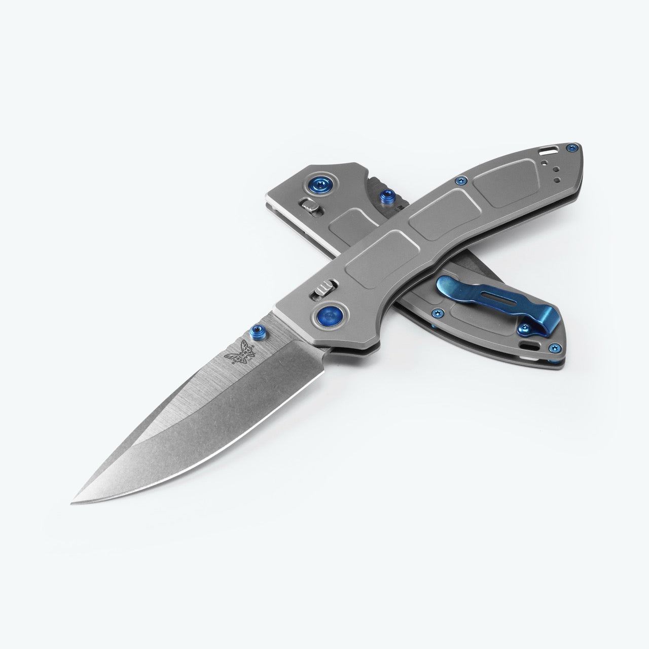 Benchmade Narrows Knife – 3.43” M390 Blade, Gray Titanium Handle, AXIS Lock – Made in USA (748)