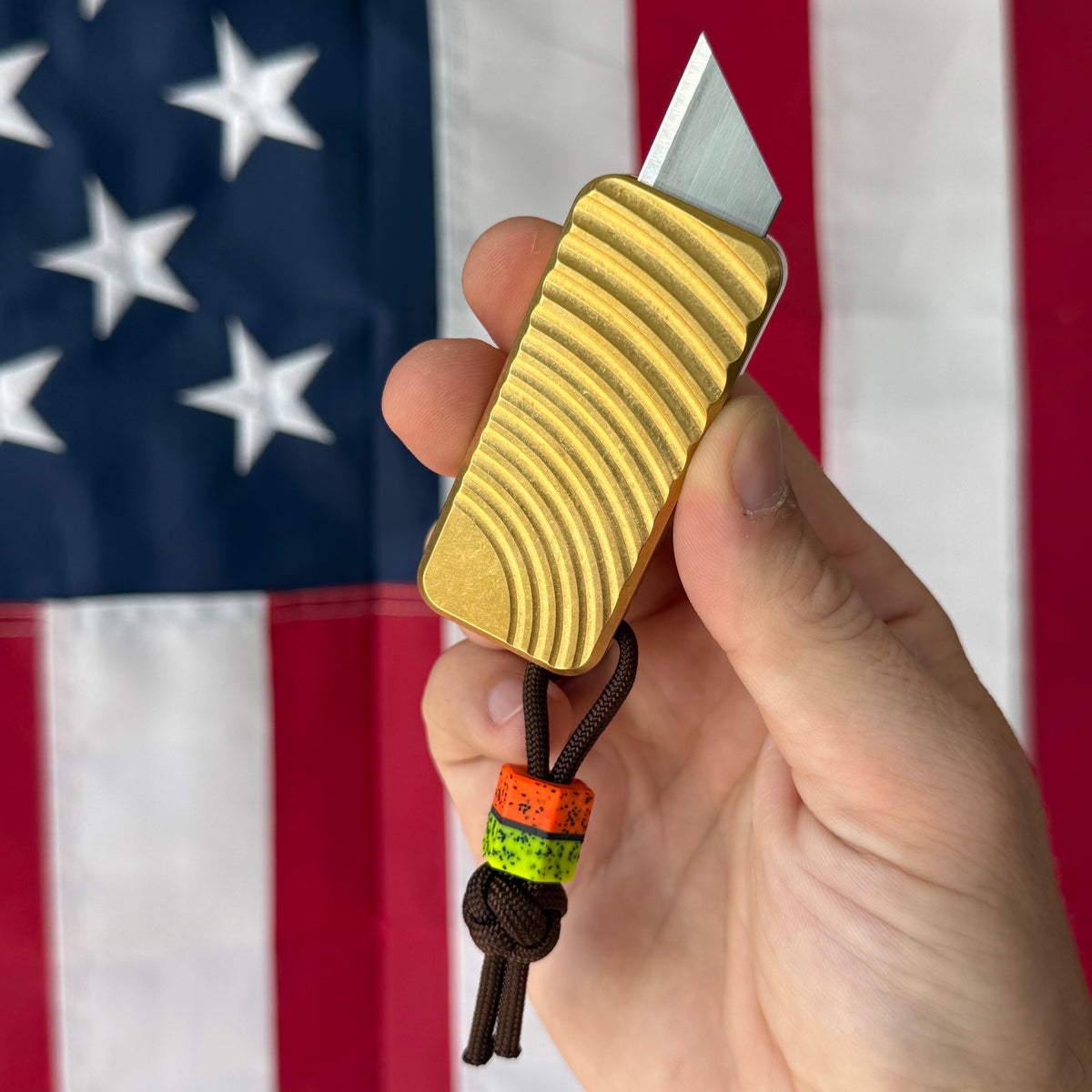The Back Door: Rivery MFG Zero V2 Utility Knife, Original Pattern, Solid Brass - Made in USA (RIV-ZERO-V2-ORIG-BRASS) (Demo with lanyard and NET bead)