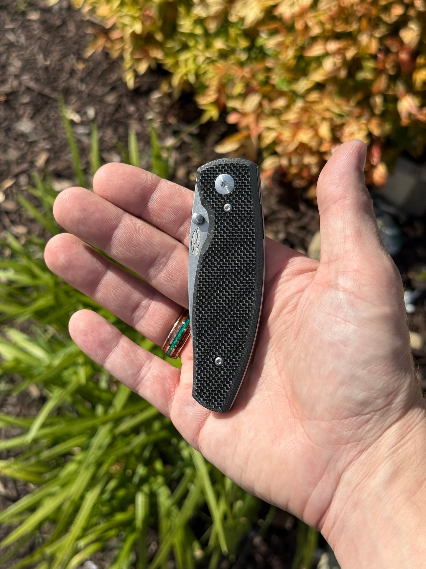 TRM Neutron 2 Framelock – Jet Black Coarse‑Textured G10, MagnaCut Blade – Made in USA