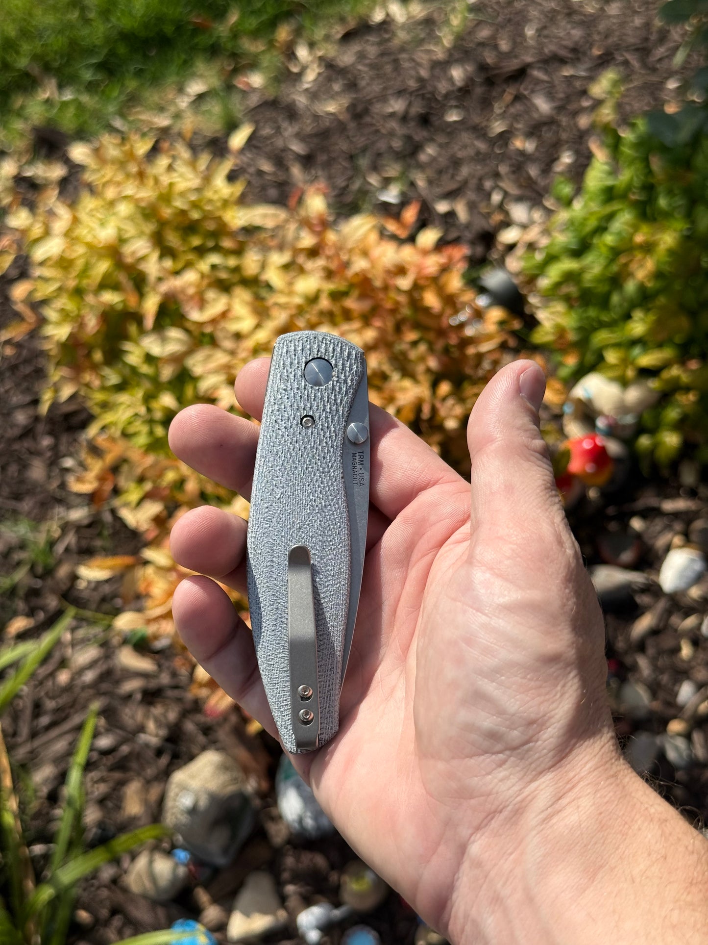 TRM ATOM Linerlock Knife – Denim Micarta 3D-Contoured Scales, MagnaCut Blade – Made in USA (Denim Micarta Lizard)