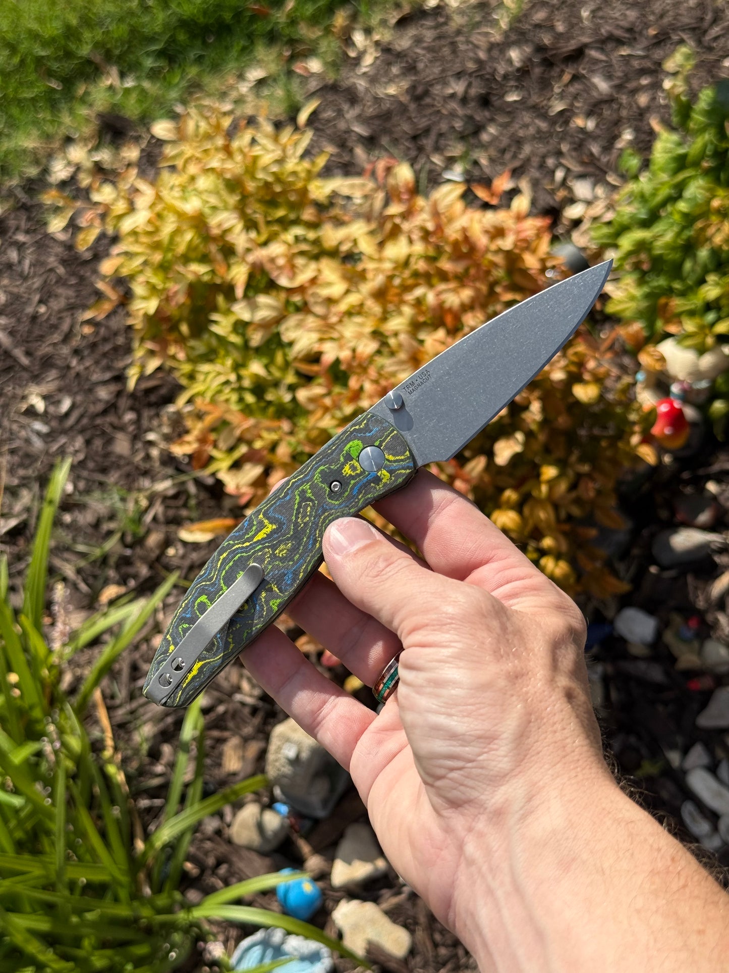 TRM Atom Linerlock Knife – Gecko Camo Carbon 3D Contoured Smooth, CPM MagnaCut Blade – Made in USA