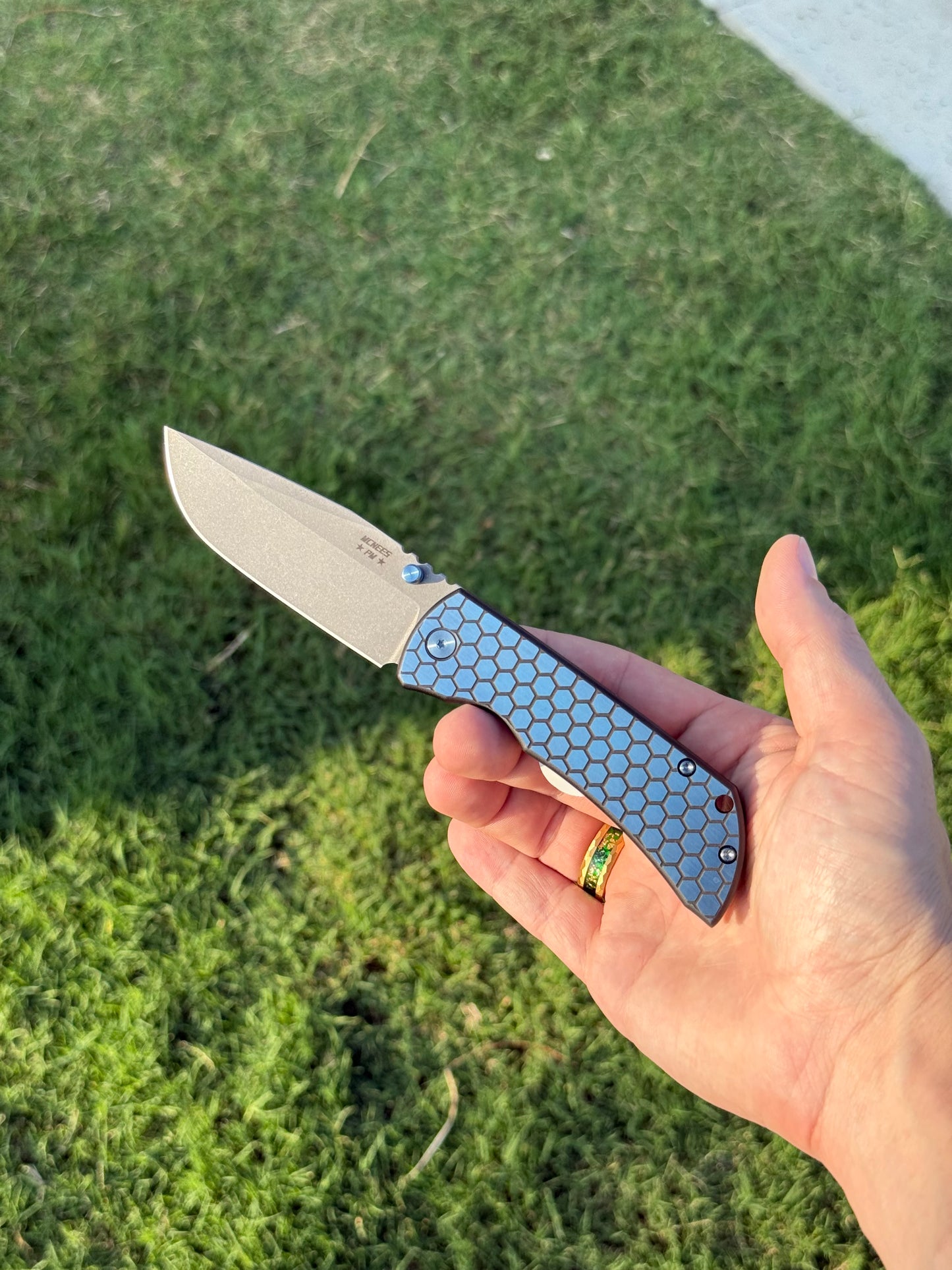 PM MAC2 3.5 - Drop Point Honeycomb Blk/Blu