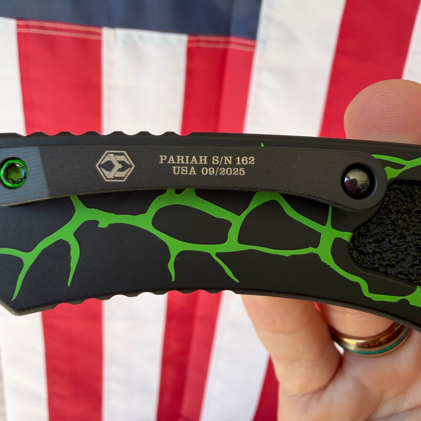 The Back Door: Heretic Pariah Toxic Magma Green Aluminum 3.75 inch MagnaCut Automatic Button Lock Knife – Made in USA (H048MAGTX) (Blem)