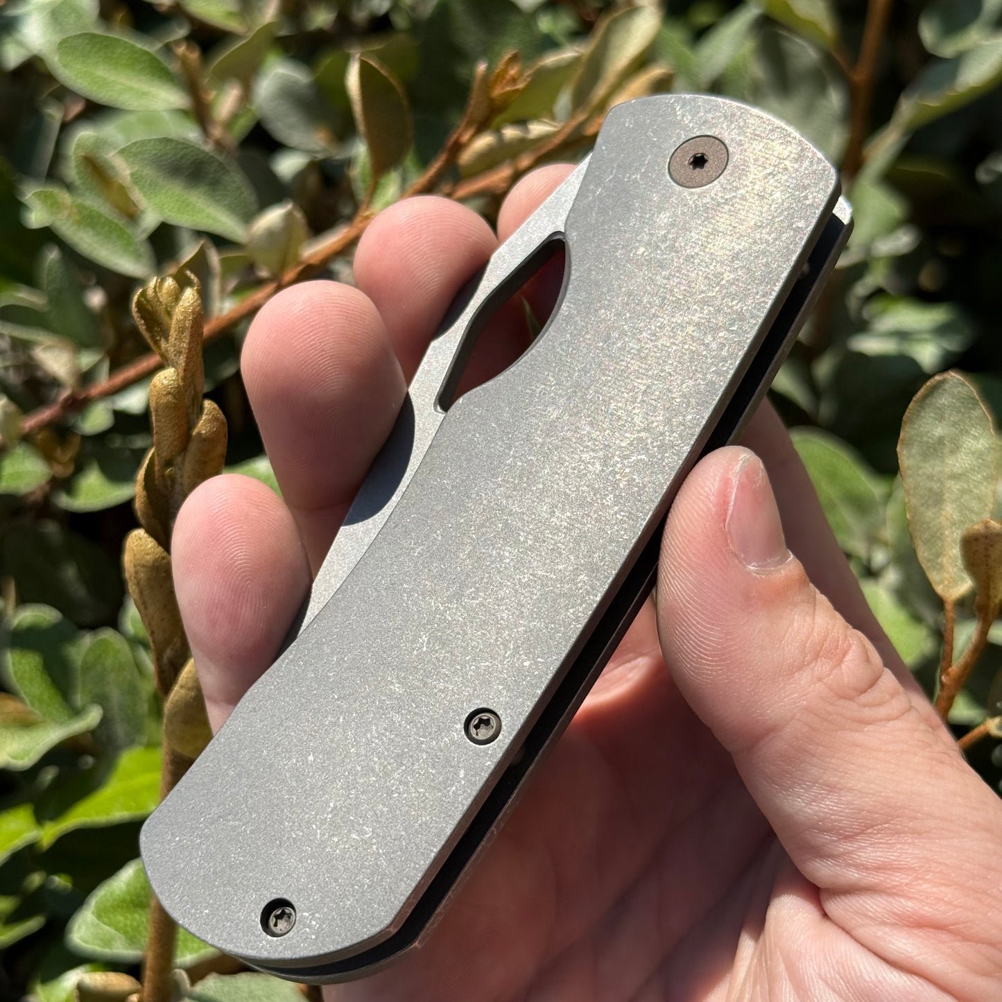 Dixon Folding Knife – Titanium Frame Lock, 3.75″ MagnaCut Blade, Made in USA