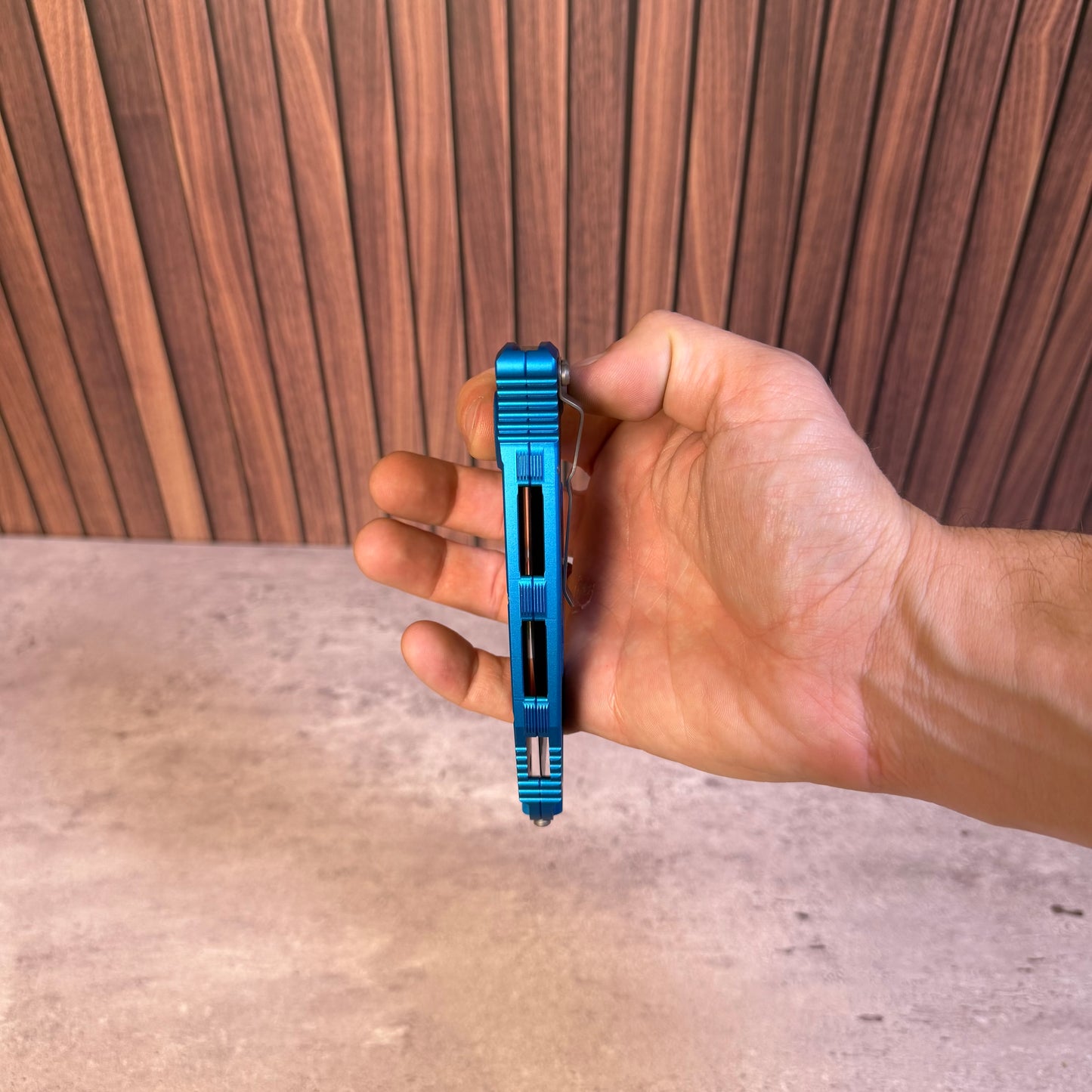 Microtech Socom Elite Auto Blue Aluminum, 4.0″ M390MK Blade, Made in USA (160A-10BL)