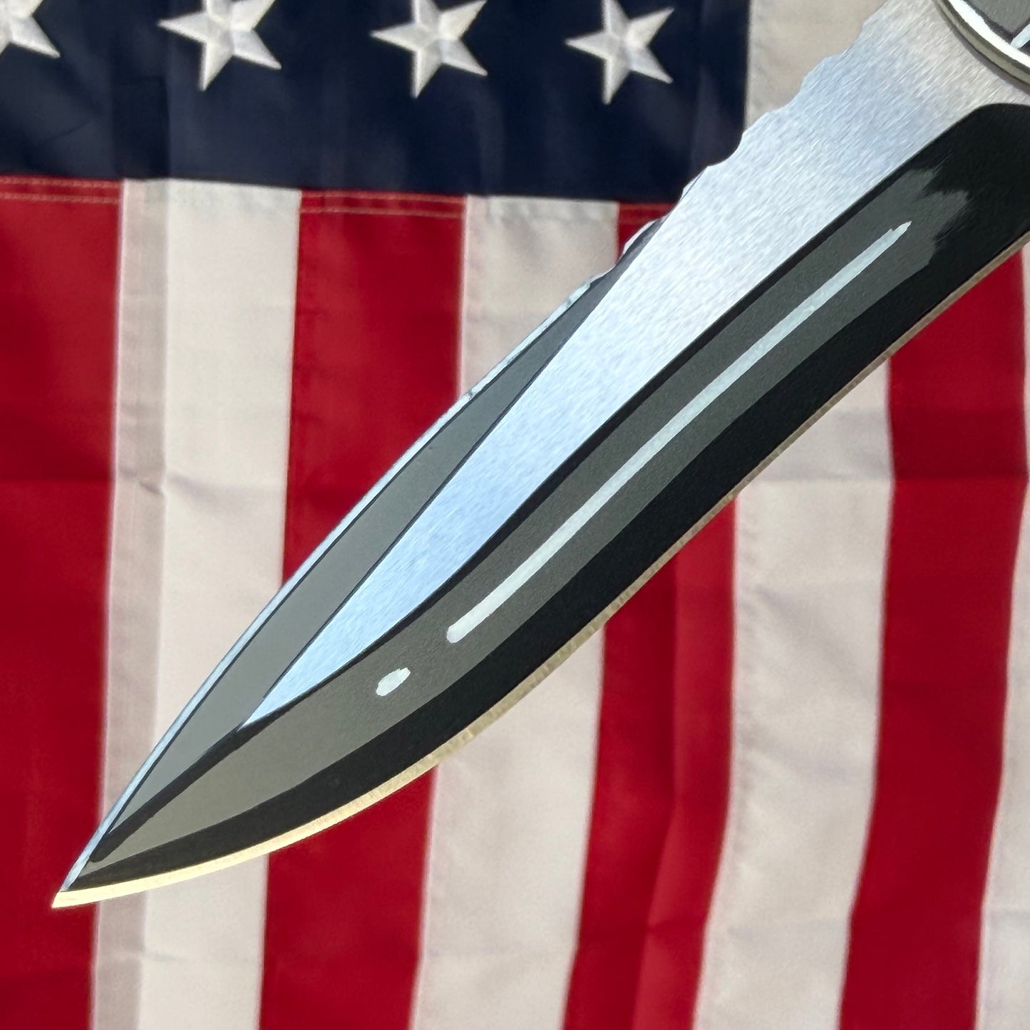 The Back Door: Heretic Manticore E Stealth Gray Cel Shade - Recurve MagnaCut OTF (HO29F-CS-GRY) (Used)