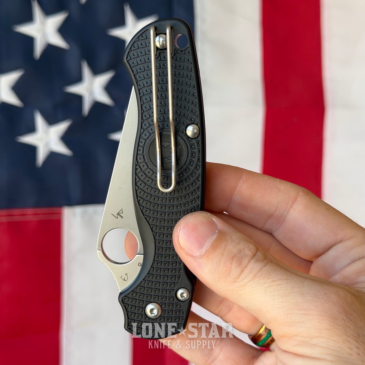 Spyderco Para Military 2 (PM2) Lightweight Folding Knife - 3.47" CTS BD1N, Black FRN - Made in USA (SC81PBK2)