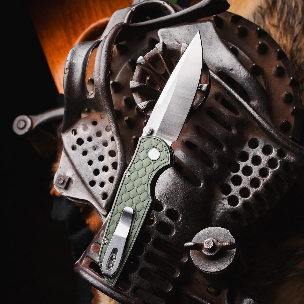 Pro-Tech TR-3 Integrity REPTILE 3.5 inch Magnacut Knife, Battleworn Green Aluminum Handle, Satin Blade – Made in USA (INT1105-LTDBW REPTILE)