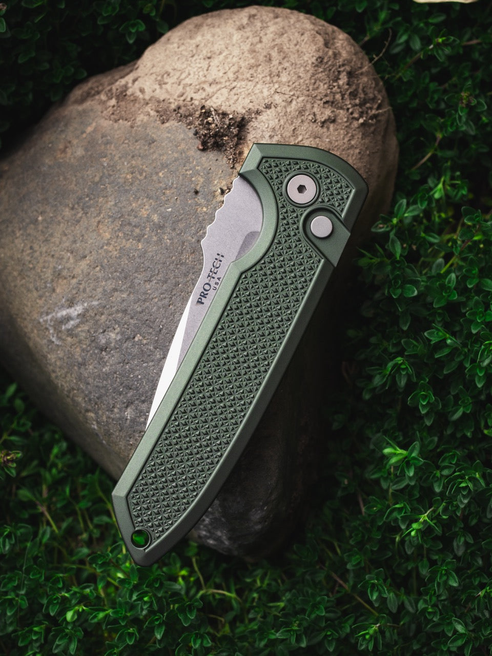 Pro-Tech Rockeye Auto - Green Aluminum, CPM-MagnaCut - Made in USA (LG3105-Green)
