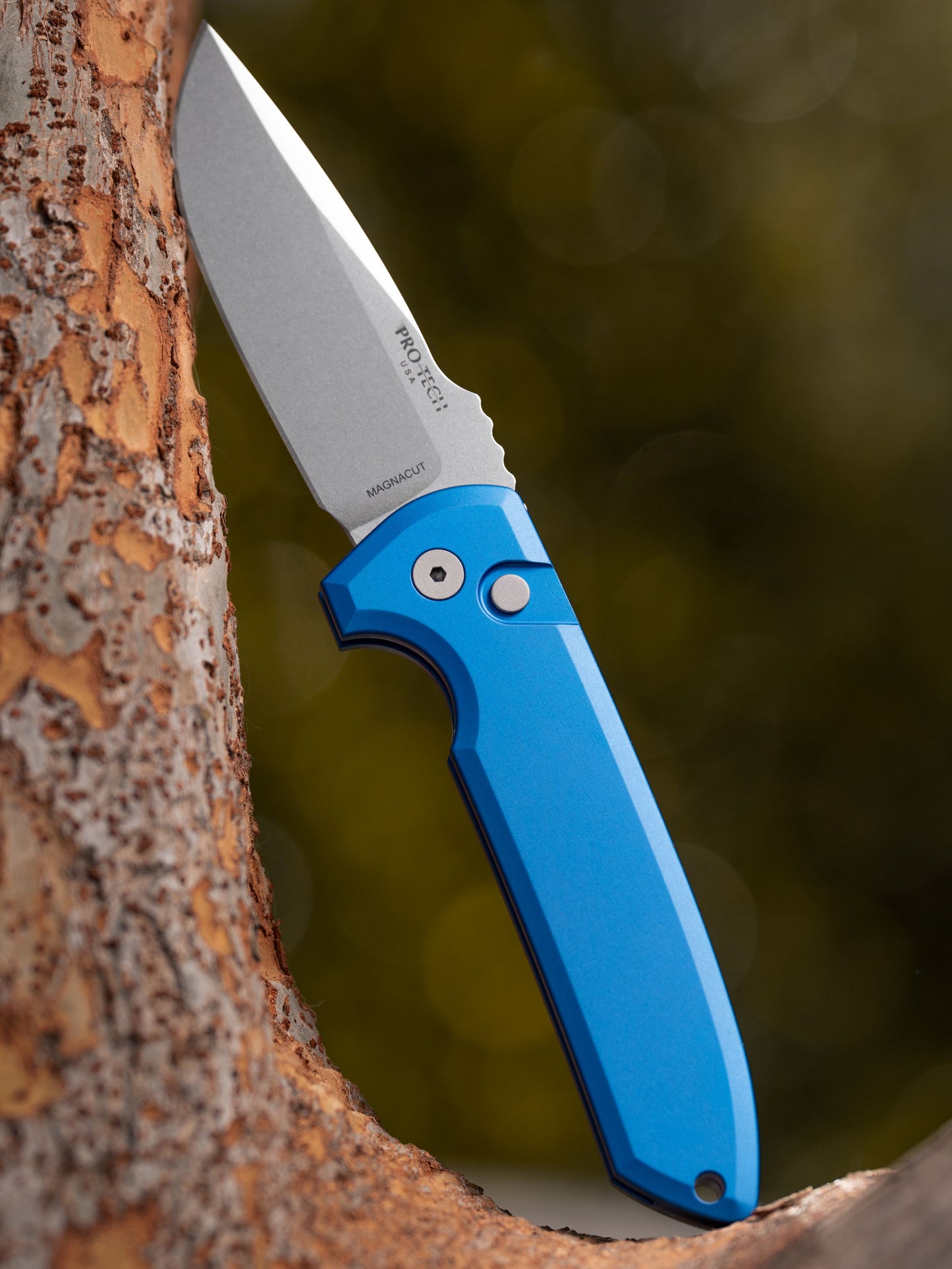 The Back Door: Pro-Tech Rockeye Automatic Knife – Blue Aluminum Handle, Stonewash MagnaCut Blade – Made in USA (LG3101-Blue) (Blemish)