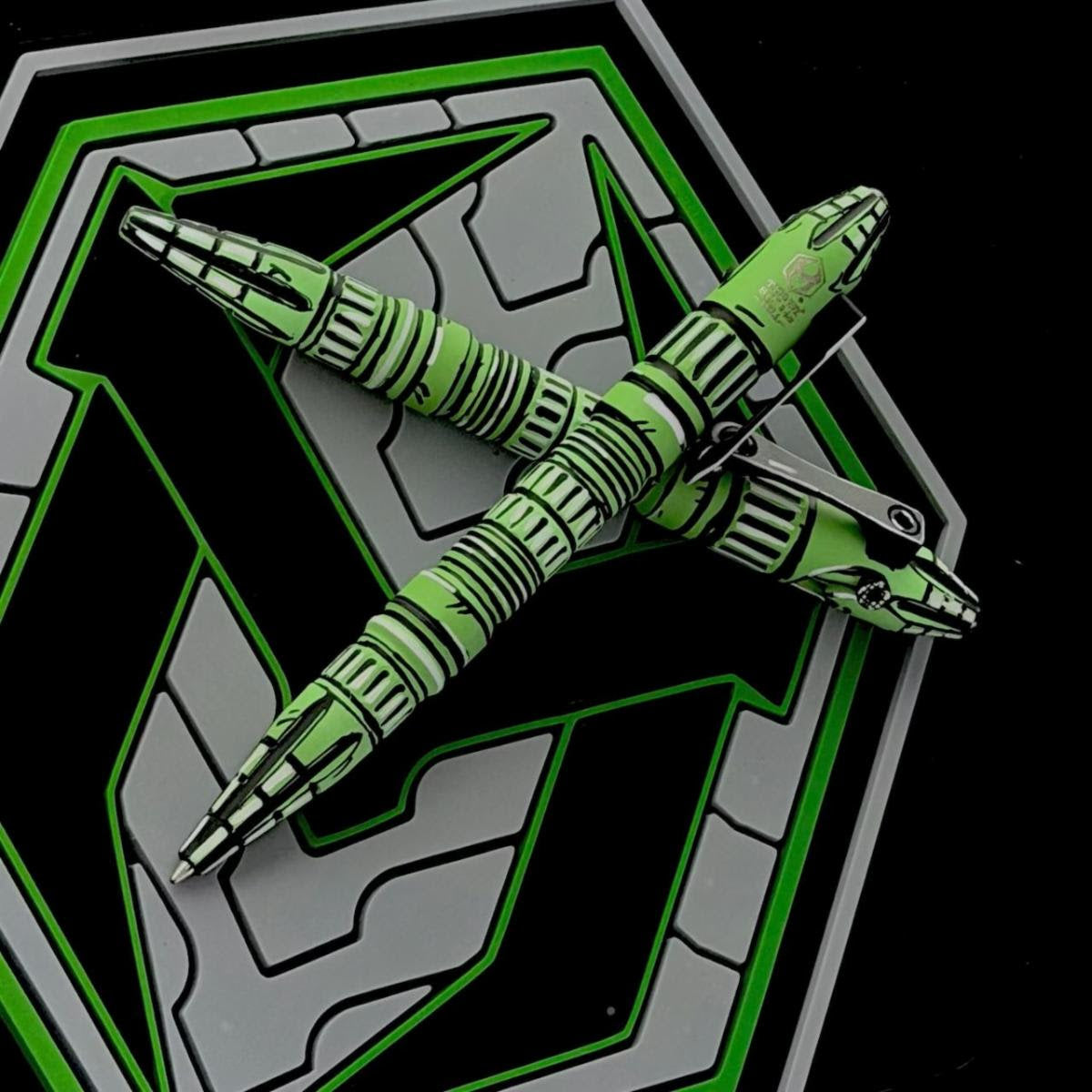 Heretic Thoth Modular Bolt-Action Pen – Toxic Green Cel Shade, Titanium/Aluminum – Made in USA (H038-CS-TX)