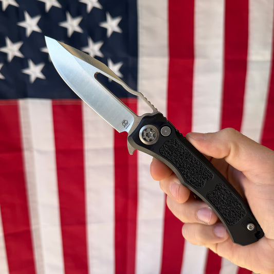 Heretic Wraith SE Manual – 3.5″ Stonewash Clip Point, Black Aluminum, Made in USA (H001-2A)