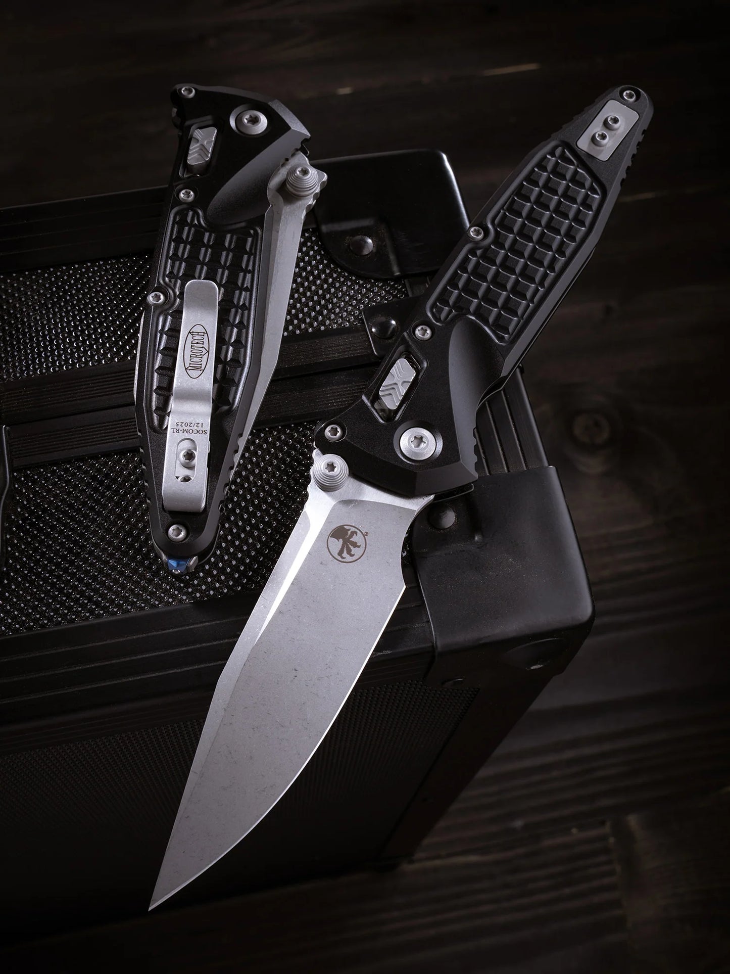 Microtech SOCOM Elite RAM-LOK™ Knife, Apocalyptic® Clip Point Blade, Black Frag Aluminum Handle, 3.8″, Made in USA (160RL-10APFR)