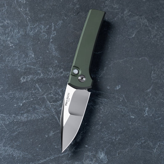 Pro-Tech 2026 Scapegoat Compact Custom 003 Knife – Green Aluminum, Mike Irie 154CM, Automatic – Made in USA (2026 Scapegoat Compact Custom 003)