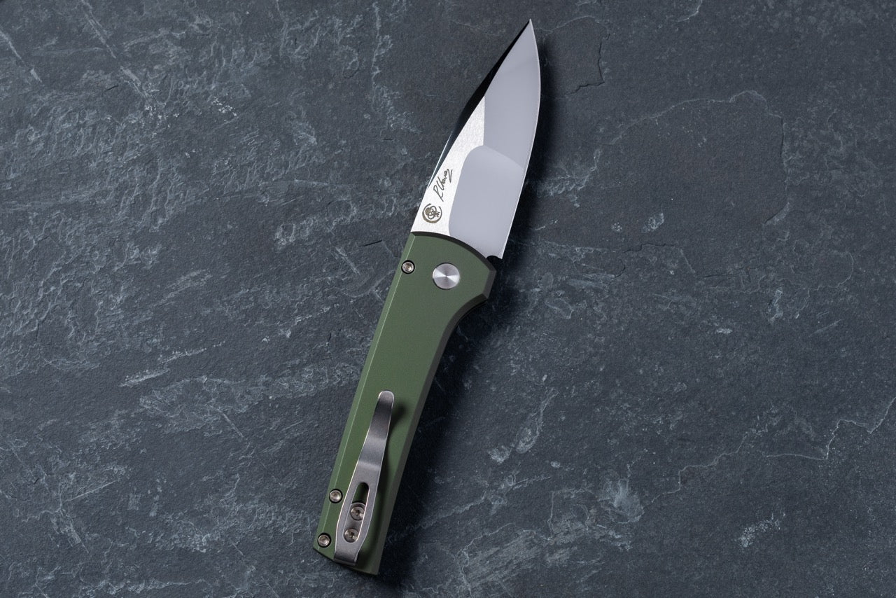 Pro-Tech 2026 Scapegoat Compact Custom 003 Knife – Green Aluminum, Mike Irie 154CM, Automatic – Made in USA (2026 Scapegoat Compact Custom 003)