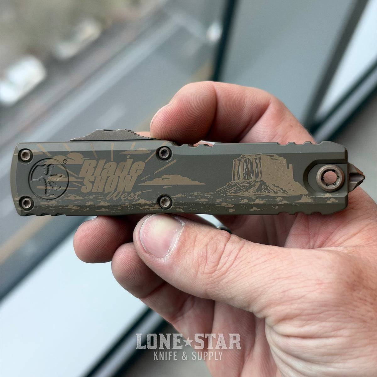 Microtech UTX-85 D/E Gen IV, Blade Show West 2026 Exclusive, 3.1" M390MK Bronzed Apocalyptic, Engraved Aluminum - Made in USA (12324-13APS-BSW)