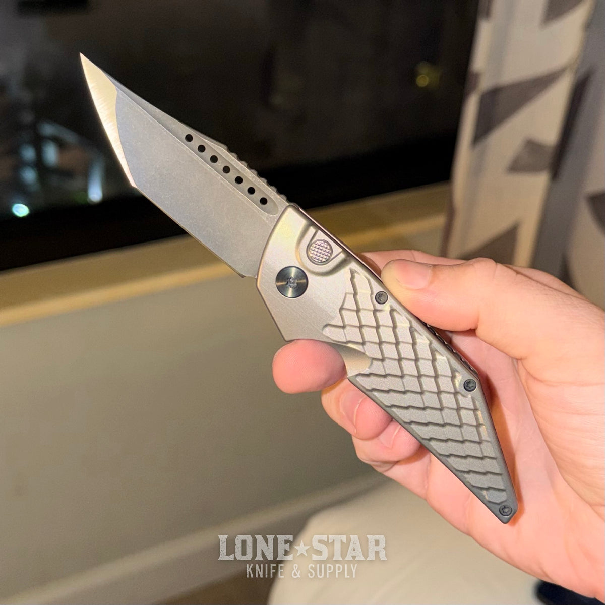 Hypercut MFG Dharma Automatic Serial 0223 - 3.2" S45VN Tanto, Natural Dragon Scale Titanium, Zirconium Pivot - Made in USA (HC-DHARMA-AUTO-0223)