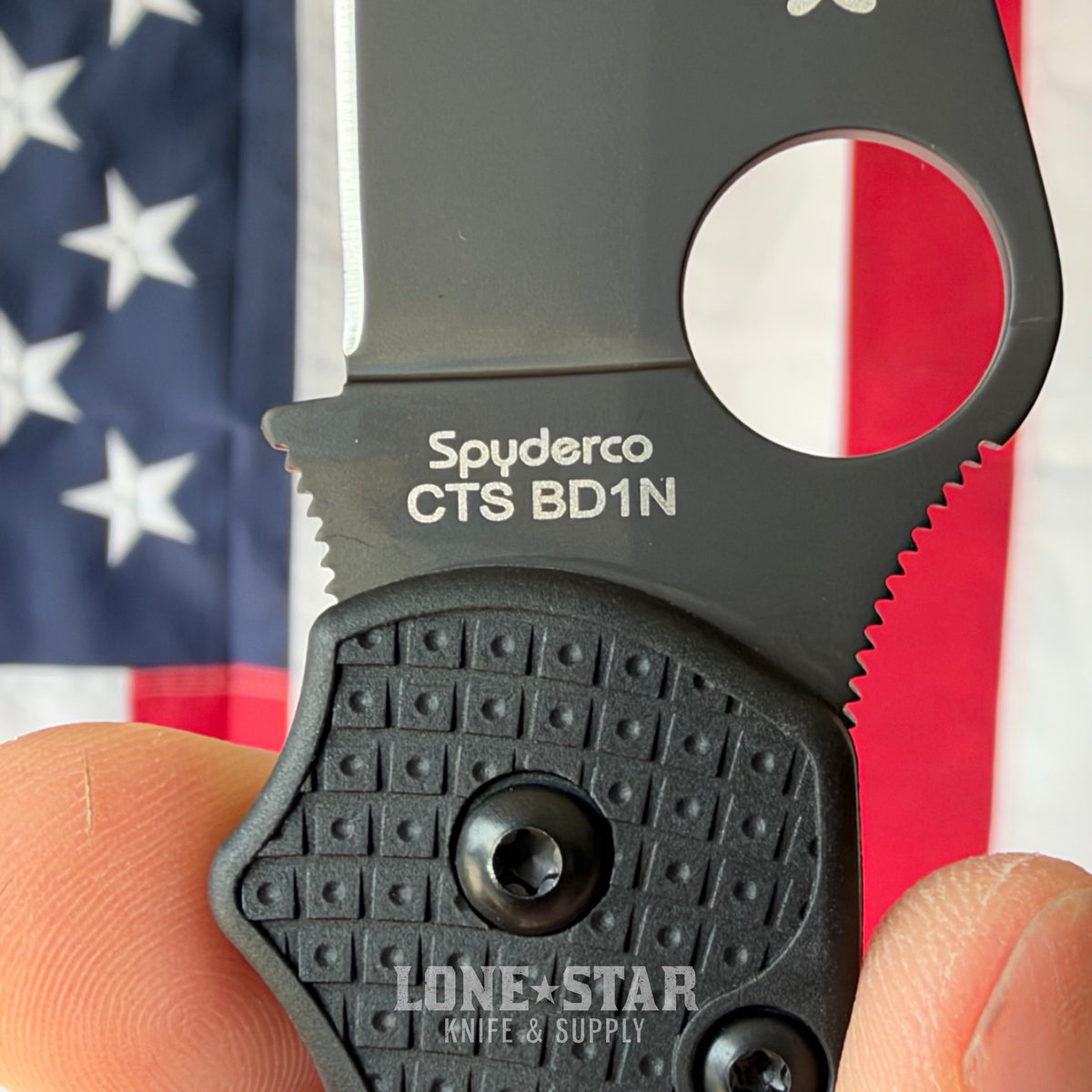 Spyderco Para Military 2 Lightweight Knife, 3.47" Black DLC CTS BD1N, Black FRN, Compression Lock, Made in USA (SC81PBBK2)