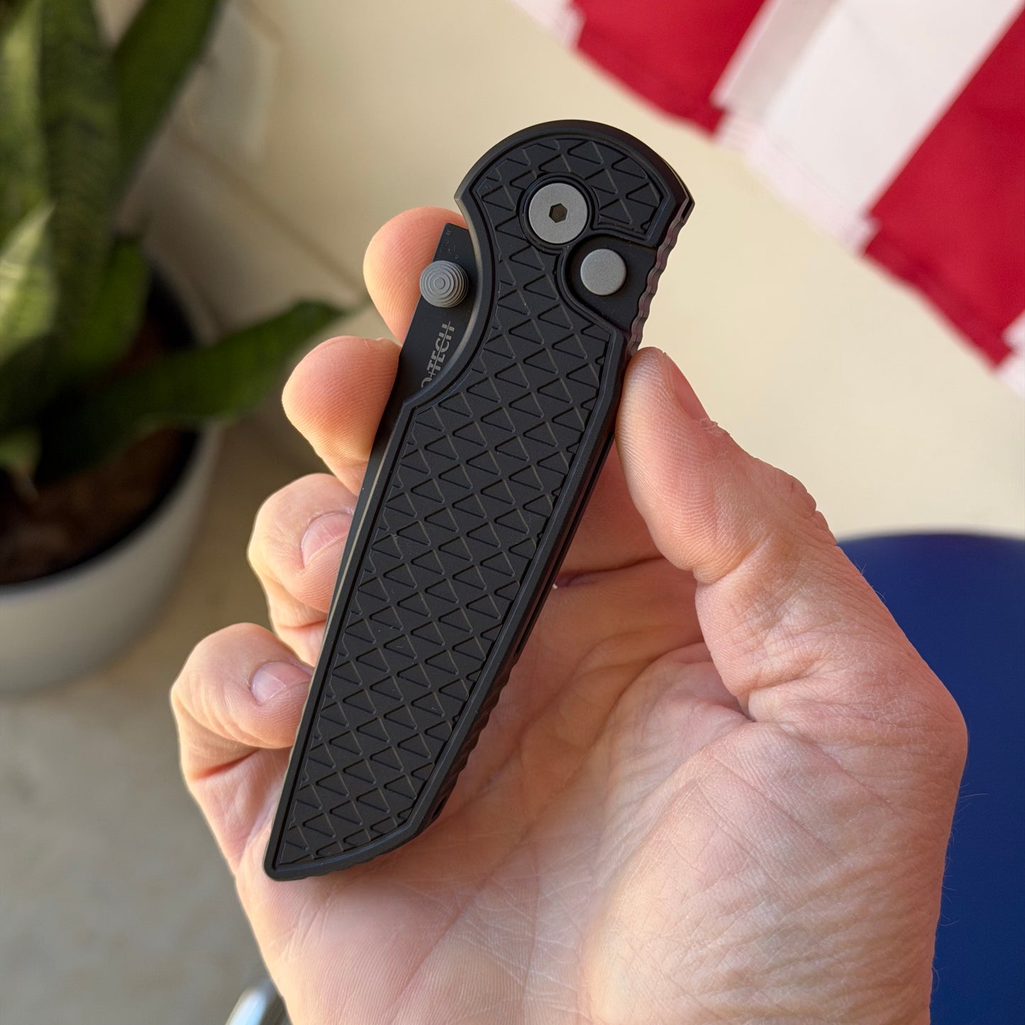 Pro-Tech TR-3 Integrity Manual Knife - Relic Black Handle, DLC MagnaCut Blade (INT1106)