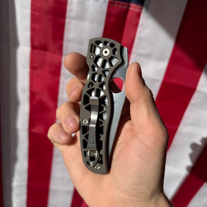 Spyderco Edgerati, 3.6″ CPM S30V Blade, Aluminum Handle, Compression Lock, Made in USA