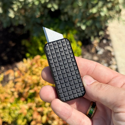Rivery MFG Zero Utility Knife – Grenade Pattern, 6061 Aluminum, Retractable Blade – Made in USA
