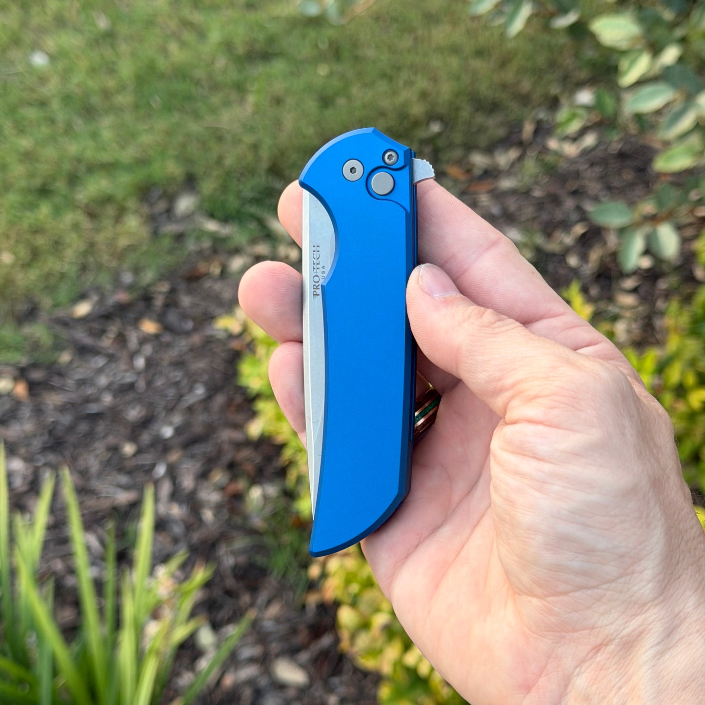 Mordax - Solid Blue, Stonewashed MagnaCut