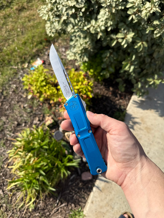 Combat Troodon SE Blue Gen III