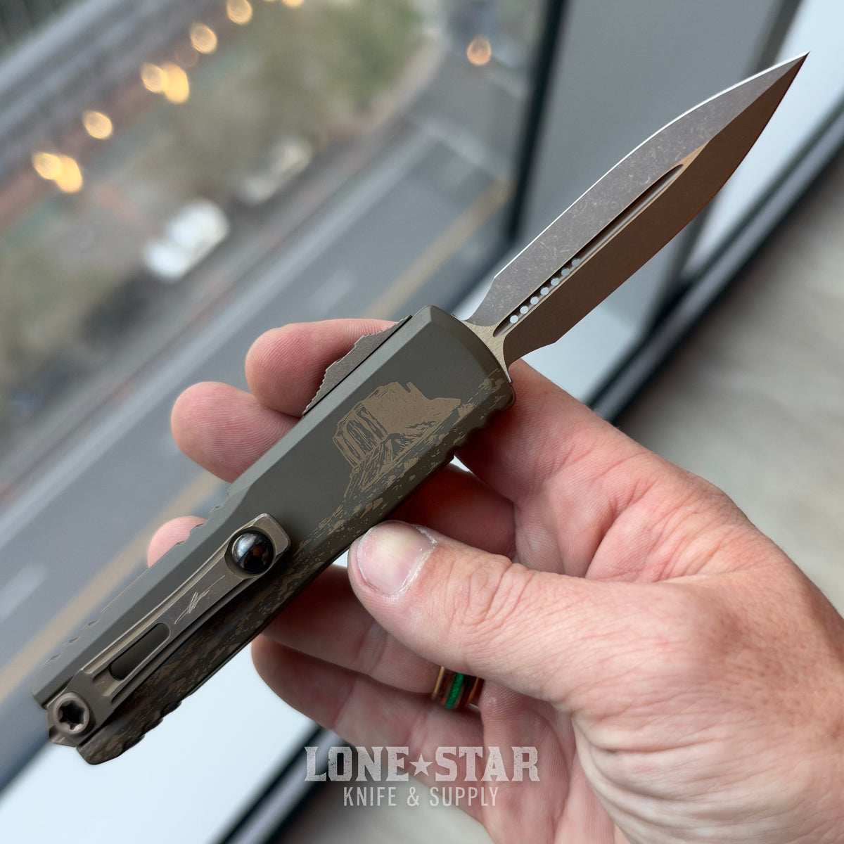 Microtech UTX-85 D/E Gen IV, Blade Show West 2026 Exclusive, 3.1" M390MK Bronzed Apocalyptic, Engraved Aluminum - Made in USA (12324-13APS-BSW)