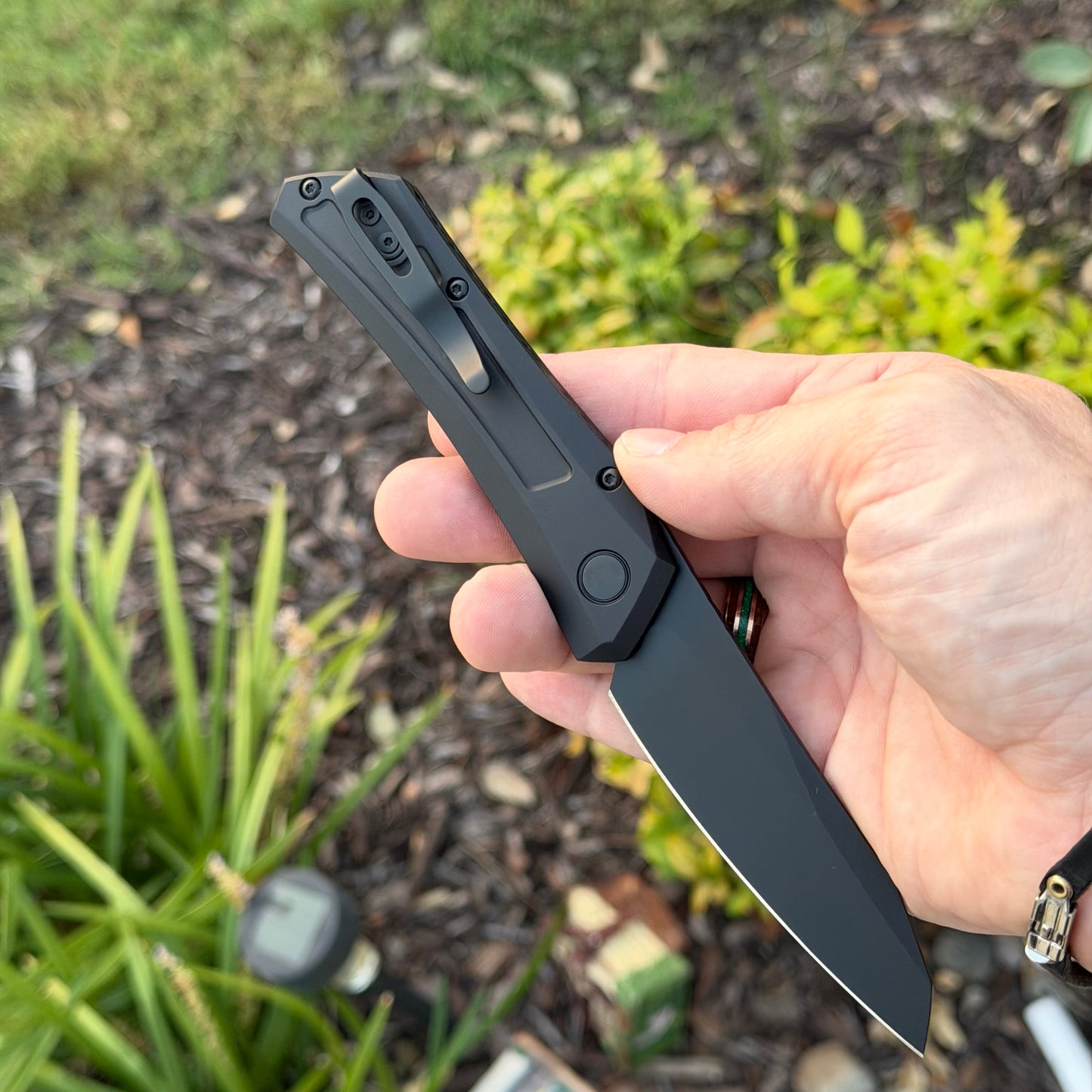 Operator Oligarch - All Black, DLC MagnaCut Wharnecliffe Blade, Tritium Button