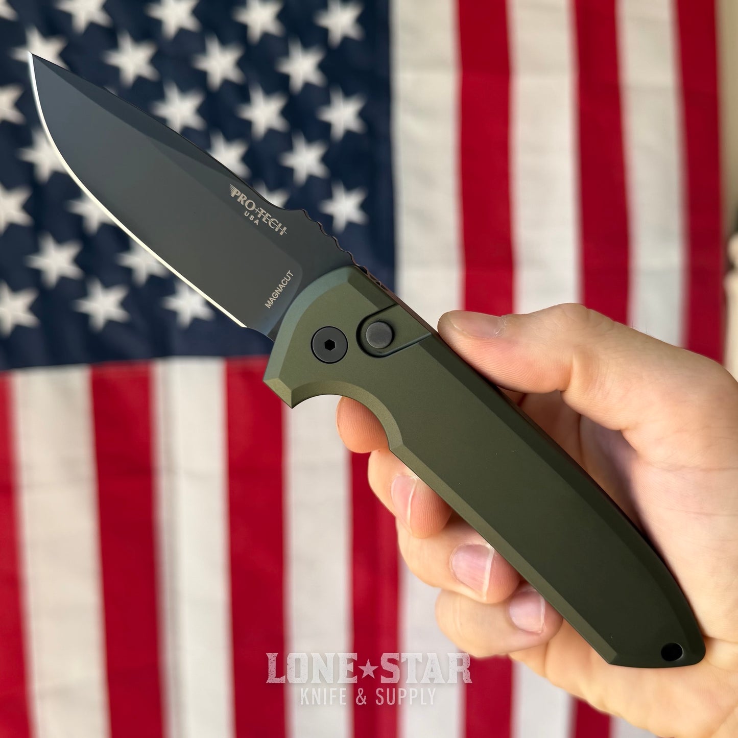 The BackDoor: Pro-Tech Rockeye Auto 3.375" – Solid Green Aluminum, DLC Black MagnaCut, Les George Design – Made in USA (LG3103-Green) (Return)