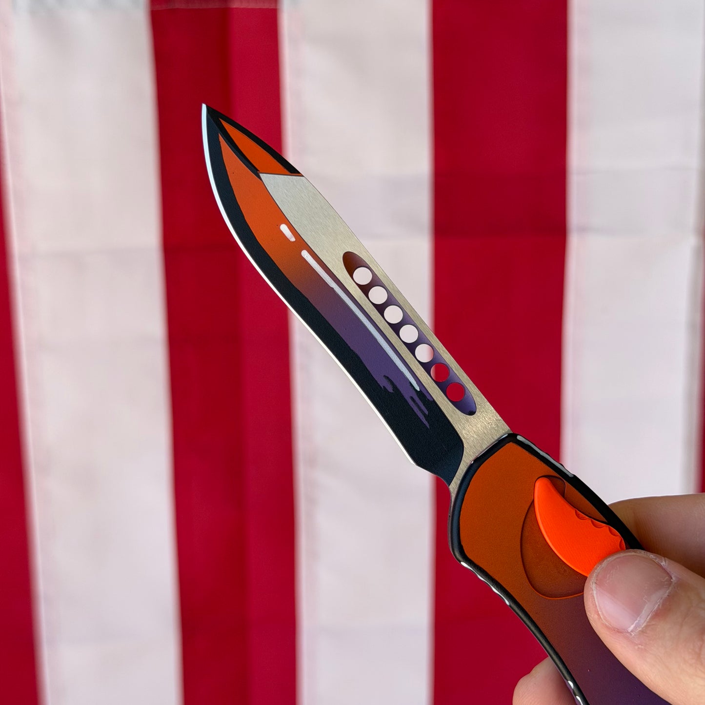 Heretic Cel Shade Horror Night HYDRA V4 Recurve Knife, Magnacut Blade, Automatic OTF – Made in USA (H408-CS-HN)