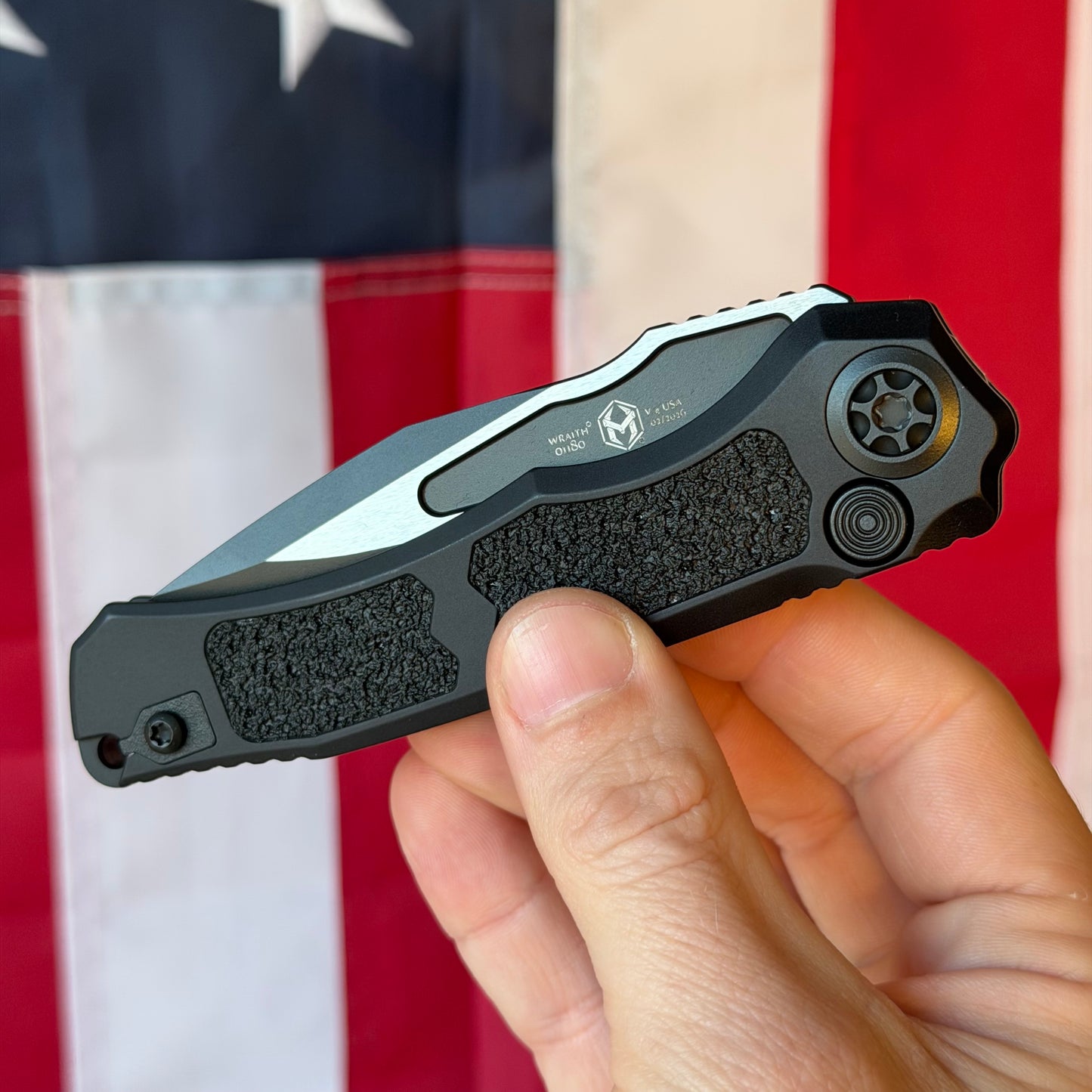 Heretic Wraith SE Automatic Knife – 3.5″ Two-Tone Black Tactical MagnaCut Blade – Made in USA (H000-10A-T)