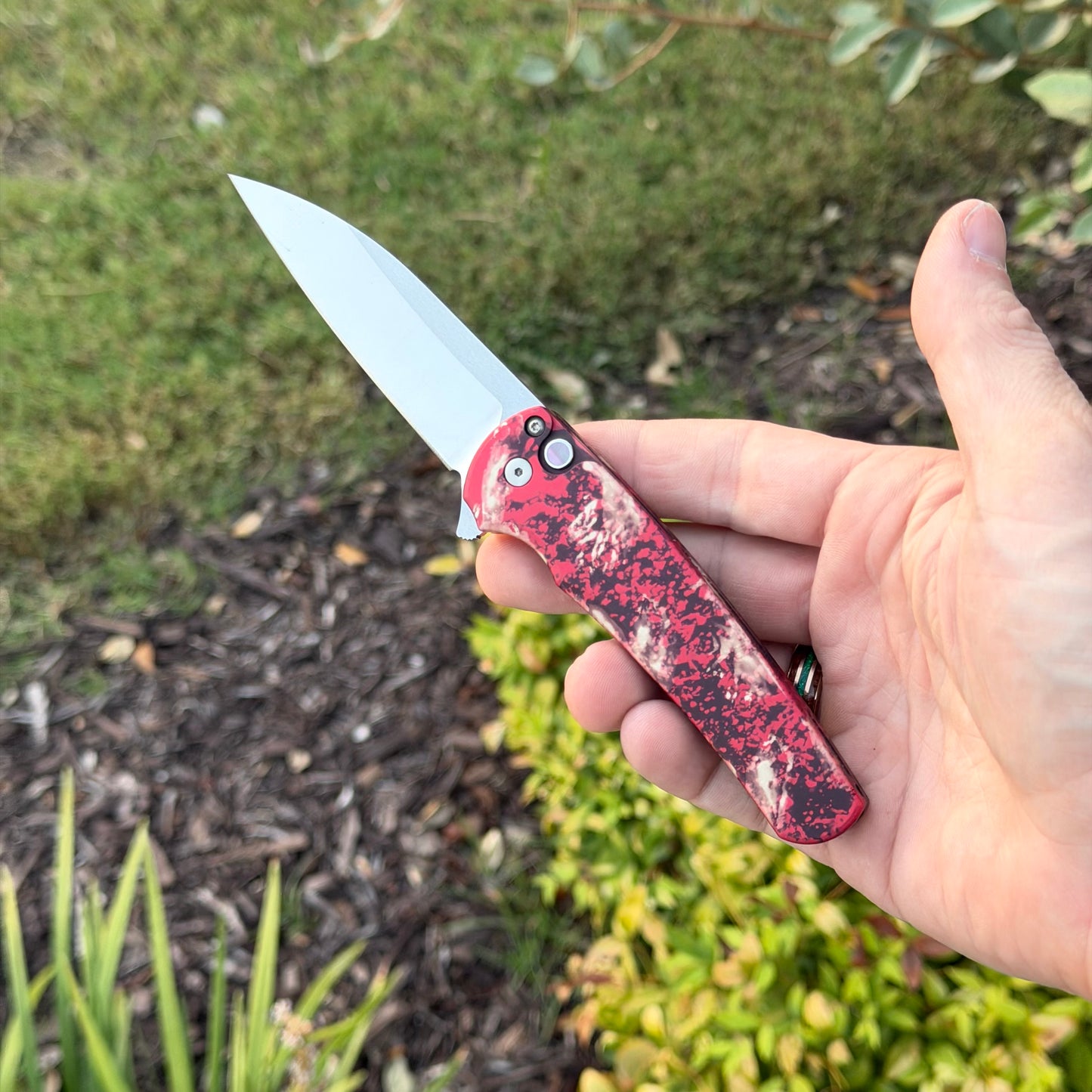 Malibu - Crimson Tiger Camo, Wharncliffe, MagnaCut