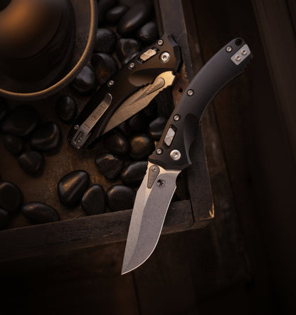 Microtech Amphibian Mini Ram-Lok 3.25" – Black Aluminum, M390MK Apocalyptic – Made in USA (137MRL-10AP)