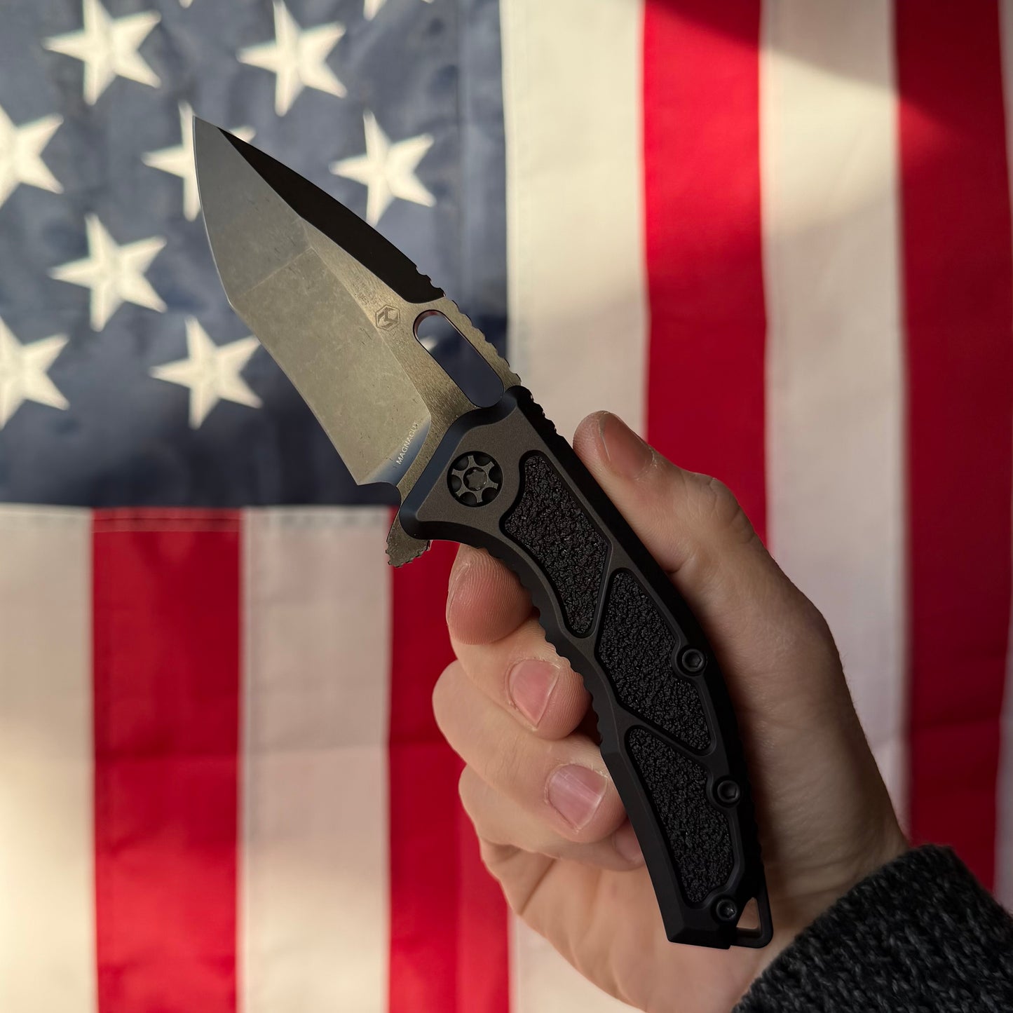 Heretic Medusa Recurve Manual Tactical 3.25 inch MagnaCut Recurve Knife, DLC Blade, Black Aluminum Handle – Made in USA (H010-6A-T)