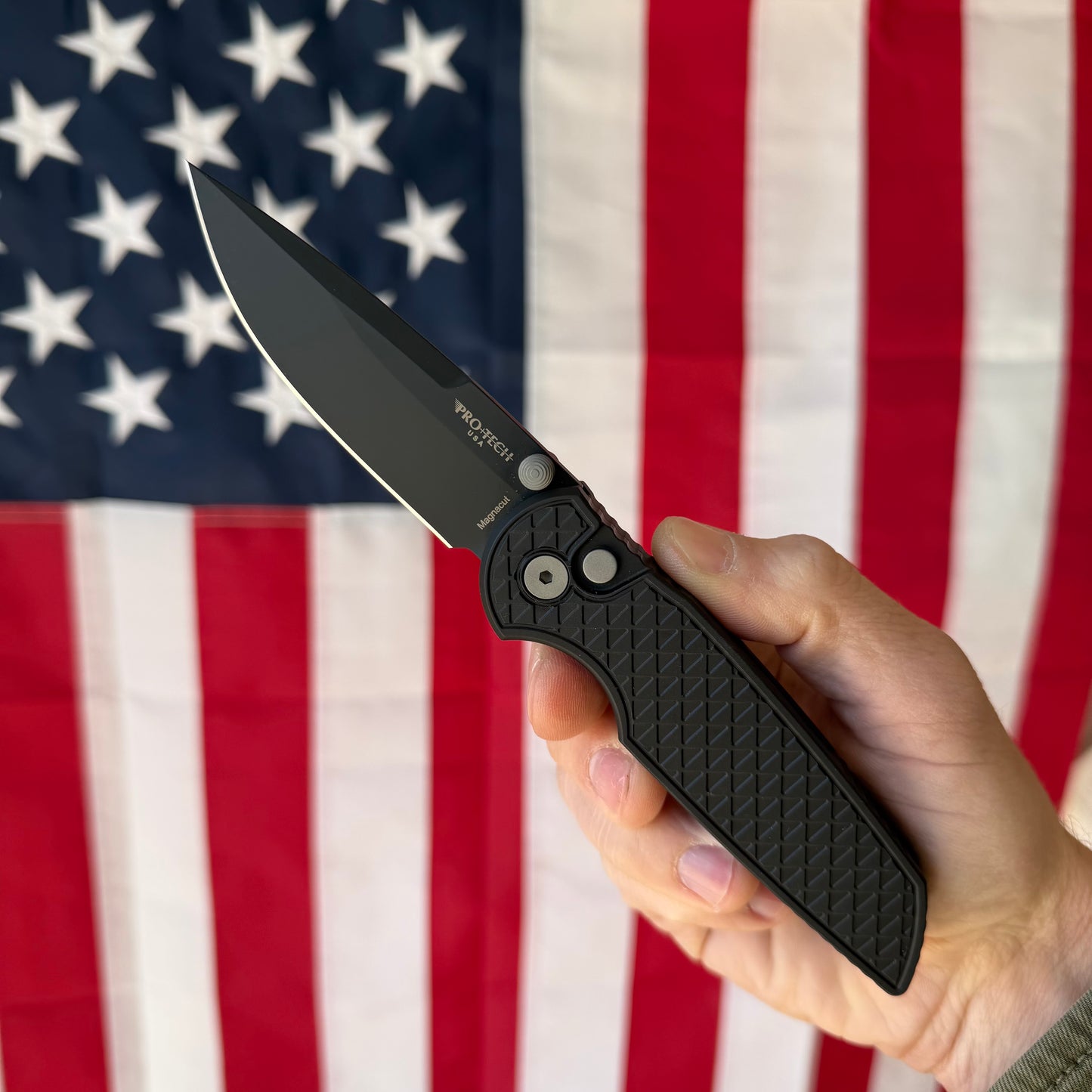 Pro-Tech TR-3 Integrity Manual Knife - Relic Black Handle, DLC MagnaCut Blade (INT1106)