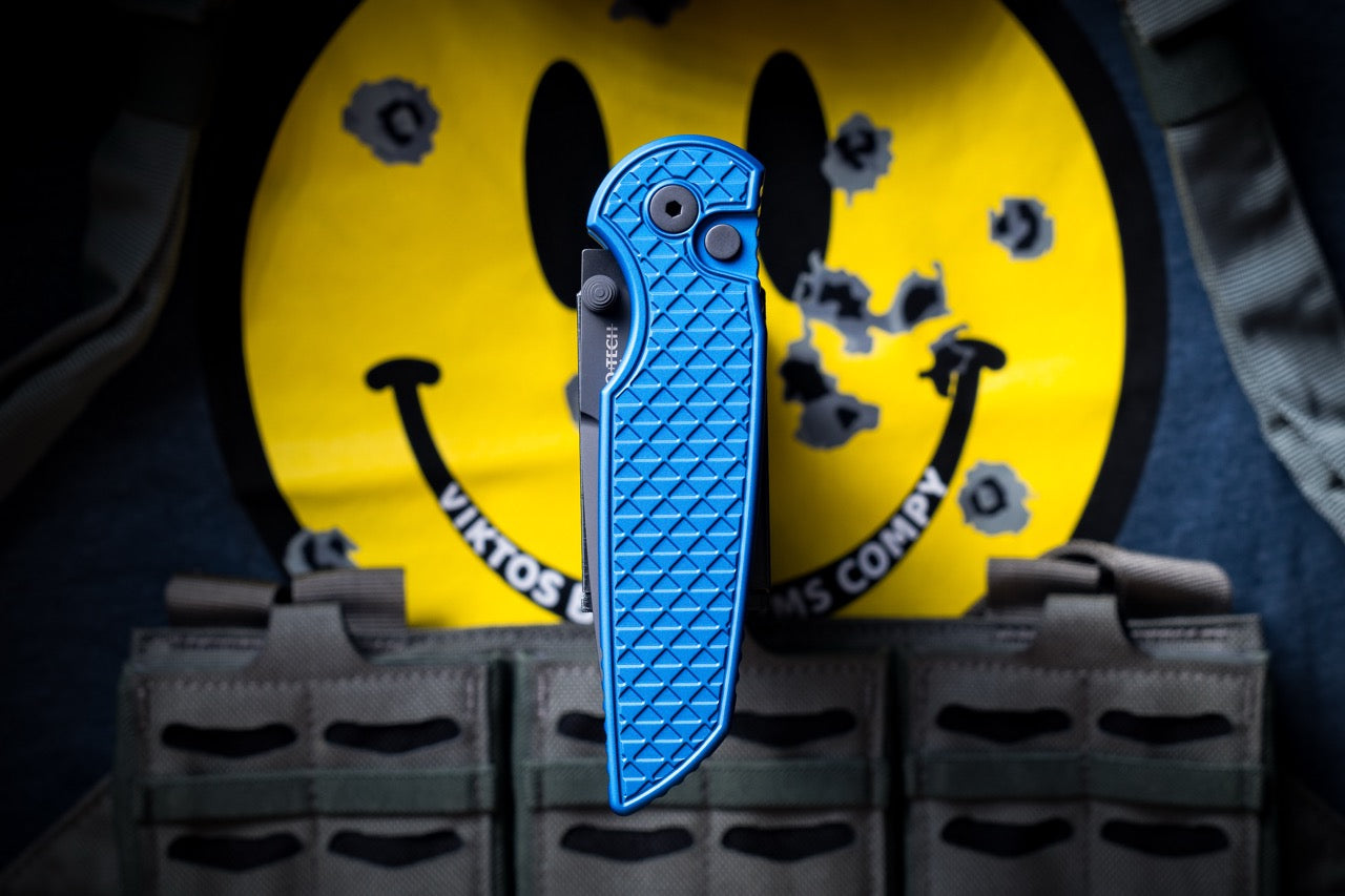 Pro-Tech TR-3 Integrity Manual Knife - Blue Aluminum, 3.5" DLC MagnaCut, Button Lock - Made in USA (INT1106-Blue)
