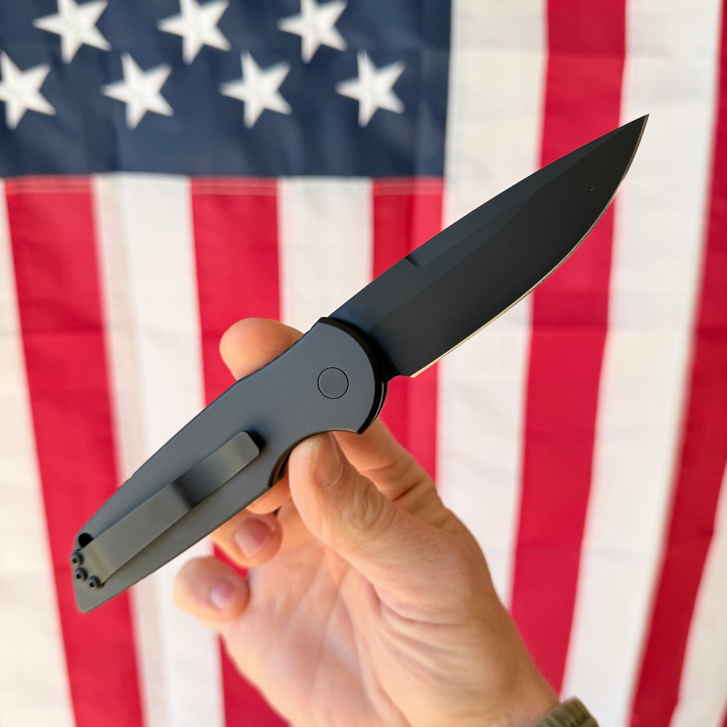Pro-Tech TR-3 SWAT Operator Automatic Knife, Black Aluminum Handle, Sterile Black Blade, 3.5″, Made in USA