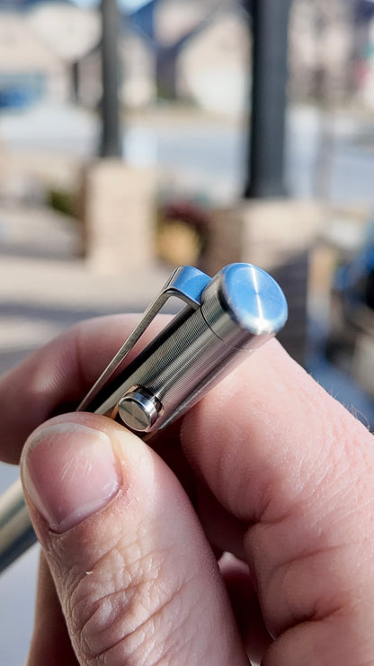 Bolt Action Pen – Standard Size in Titanium