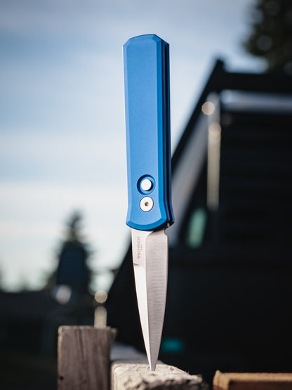 Pro-Tech Godson Automatic Knife, Blue Aluminum Handle, Satin Blade, 3.15″, Made in USA (721-SATIN BLUE)