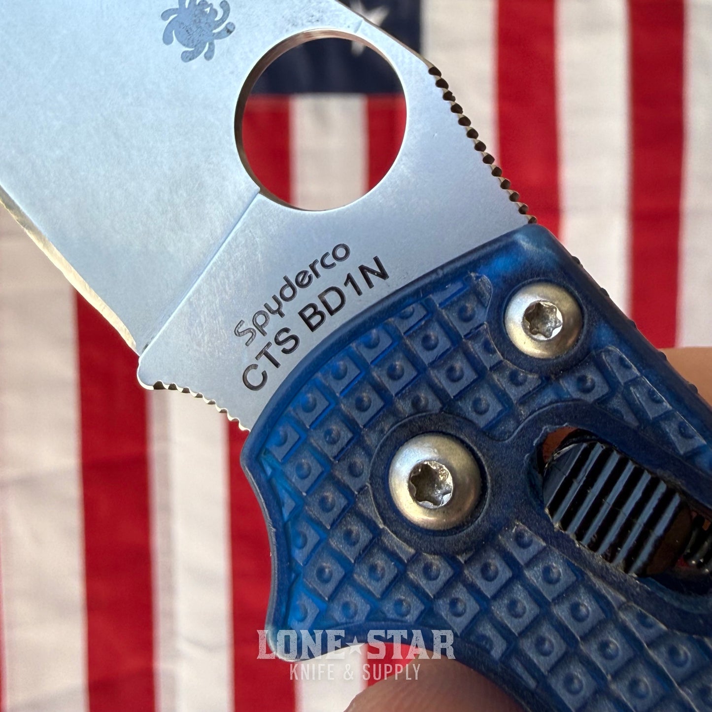 The Back Door: Used - Spyderco Manix 2 Lightweight C101PBL2 3.37" Drop Point, CTS-BD1N, Blue FRCP, Ball Bearing Lock - Made in USA