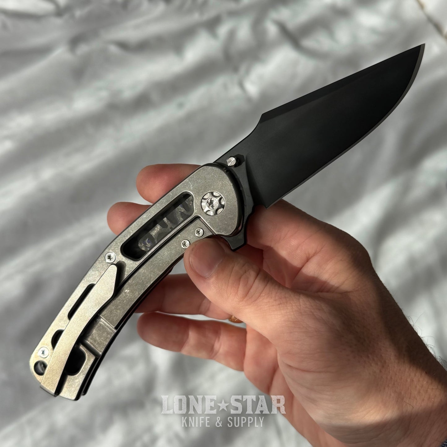 Nicholas Nichols Guppy 3.5 - 3.5" DLC MagnaCut, Purple Flow Carbon Fiber, Smooth Titanium Framelock - Made in USA (NN-GUPPY35-PURPFLOW)