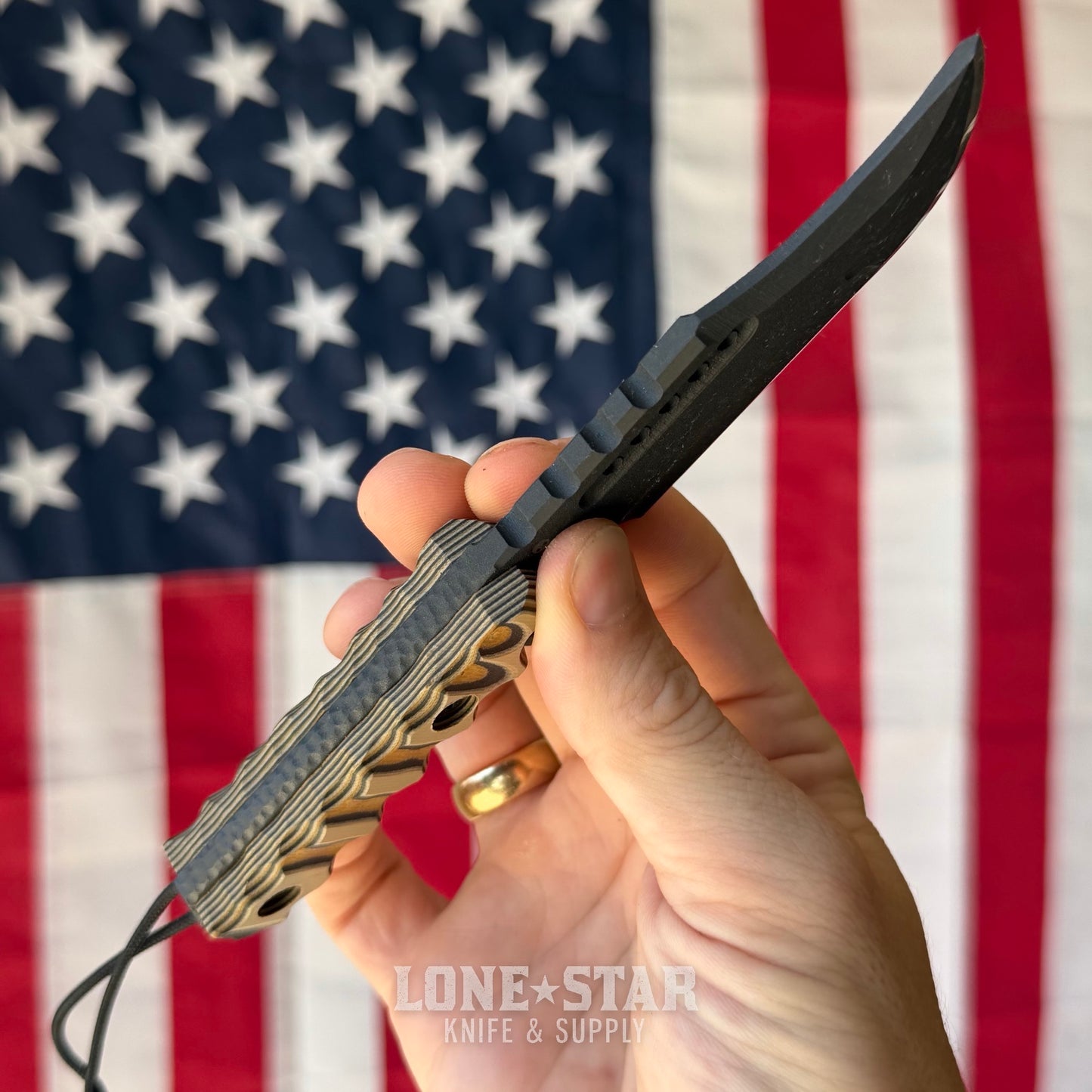 Severed Metal Works Squire V3 3.3" Fixed Blade, 440C, Camo G10, Magpul Stealth Gray Gunkote, Serial 011 - Made in USA (SMW-SQUIREV3-011)