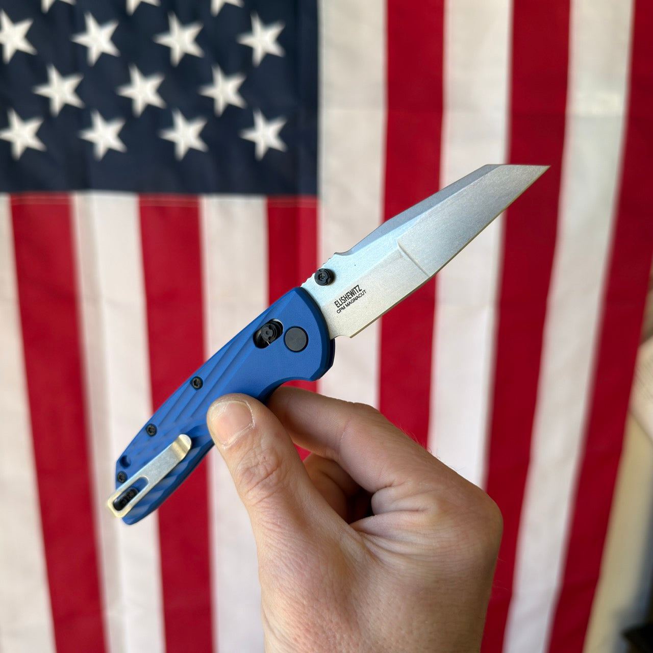Hogue Deka, 3.25" Wharncliffe MagnaCut in Blue Polymer
