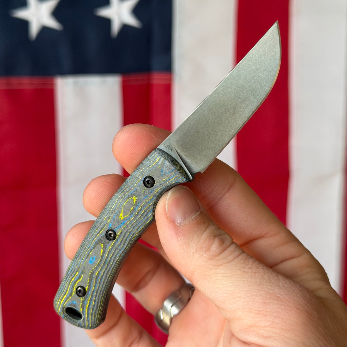 TRM Tagalong Special Edition DLC Fixed Blade Knife – MagnaCut, Bolts Camo Carbon Fiber Scales, Black Leather Sheath – Made in USA