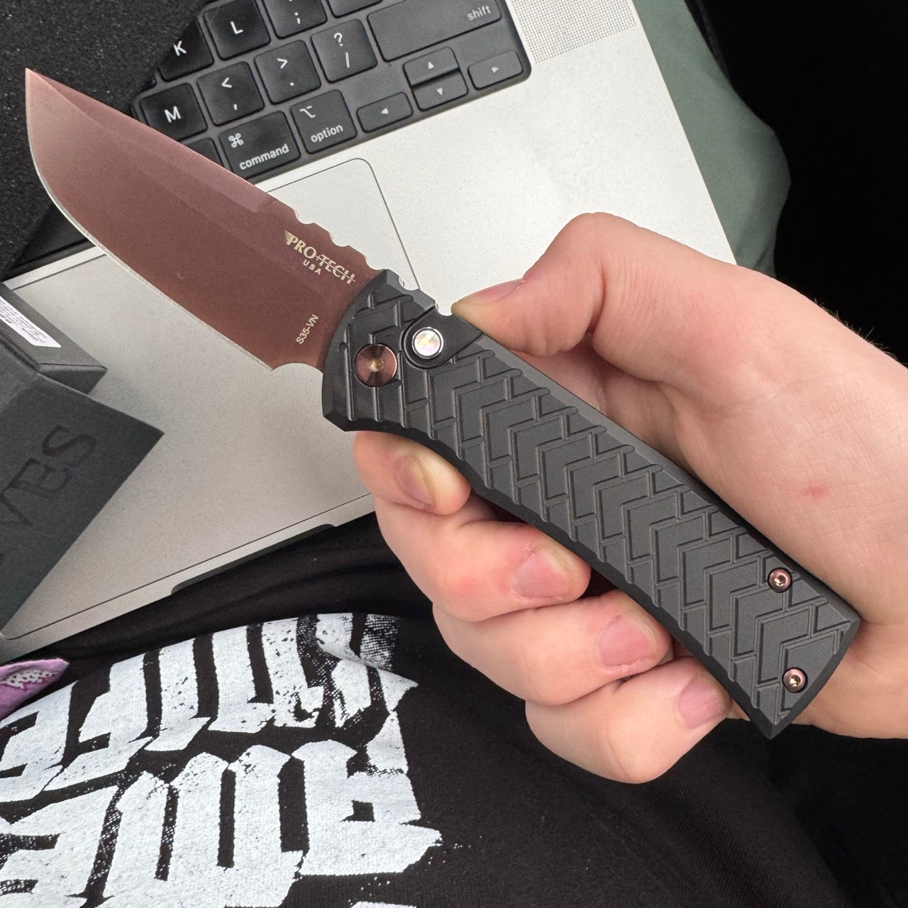 Pro-Tech Redencion Auto – TREAD Black Handle, Copper Rose PVD S35VN Drop Point, Skull Clip – Serialized/65 – Made in USA (BSA26.Redencion.1)