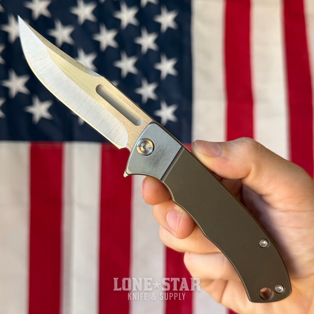 The Back Door: Vehement Knives Mongrel Flipper - 3.4" CPM-3V, Titanium - Made in USA (Trade In)