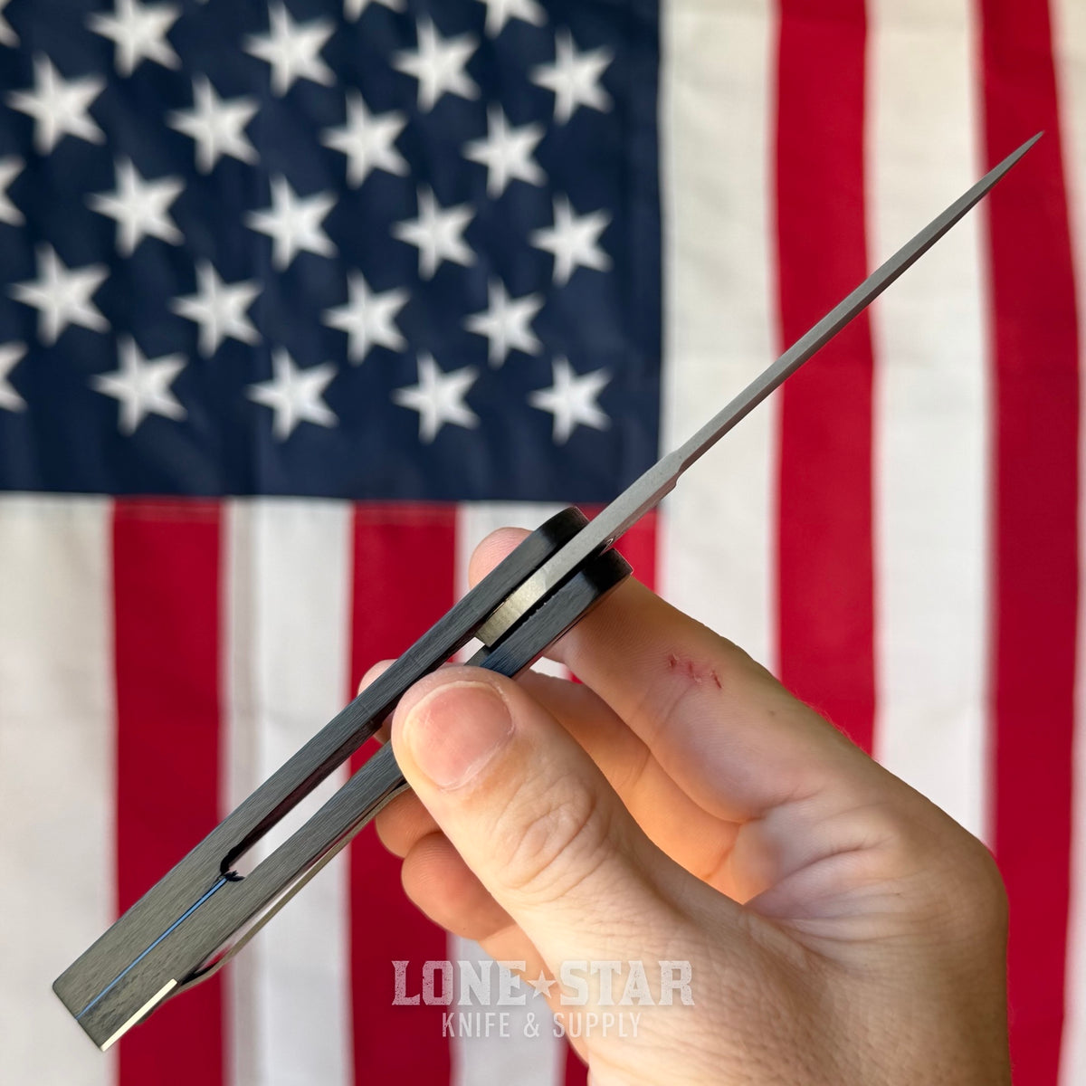 The Back Door: Les Adams EOD Flipper - 3.4" 154CM, Carbon Fiber, Separated Backspacer - Made in USA (Trade In)