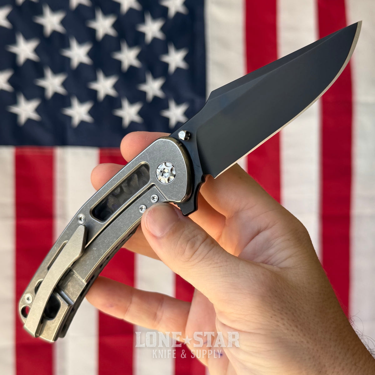 Nicholas Nichols Guppy 3.5 - 3.5" DLC MagnaCut, Purple Flow Carbon Fiber, Smooth Titanium Framelock - Made in USA (NN-GUPPY35-PURPFLOW)